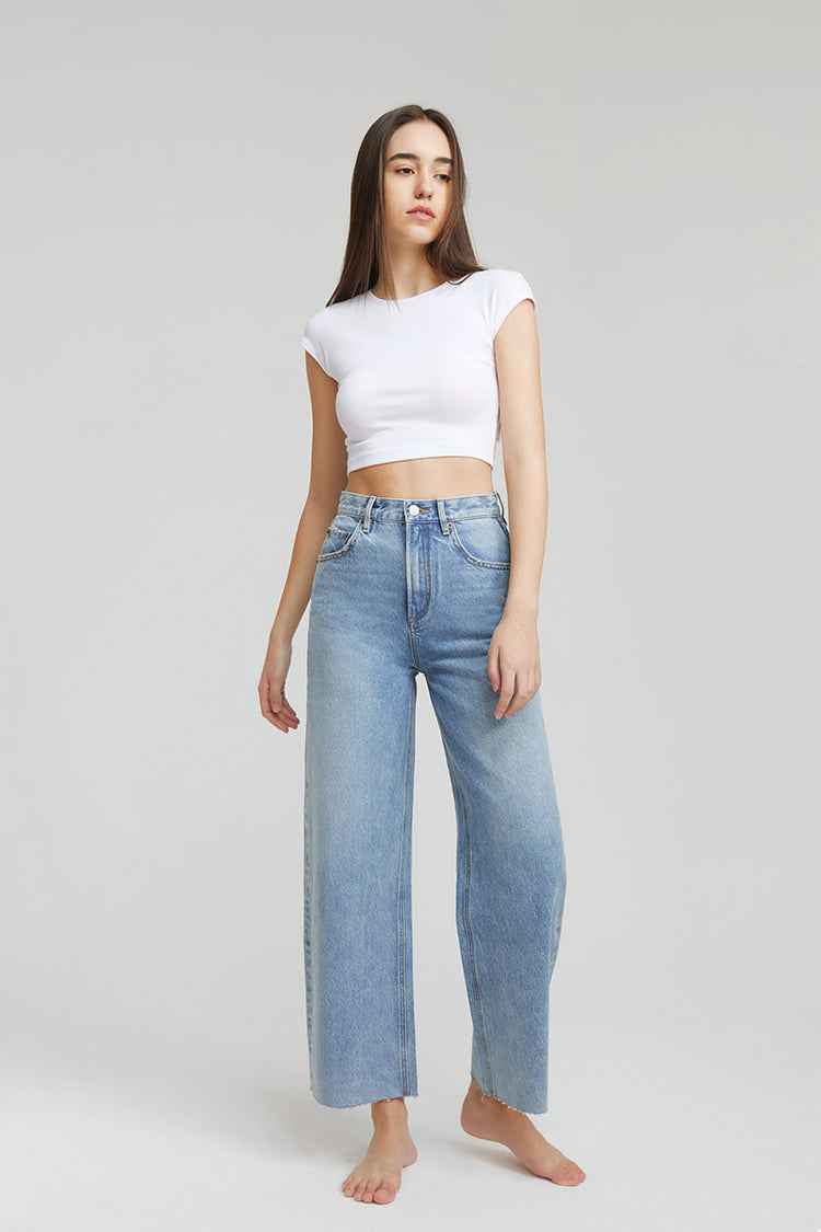 Moon Curve Raw Hem Crop Jeans HJ129
