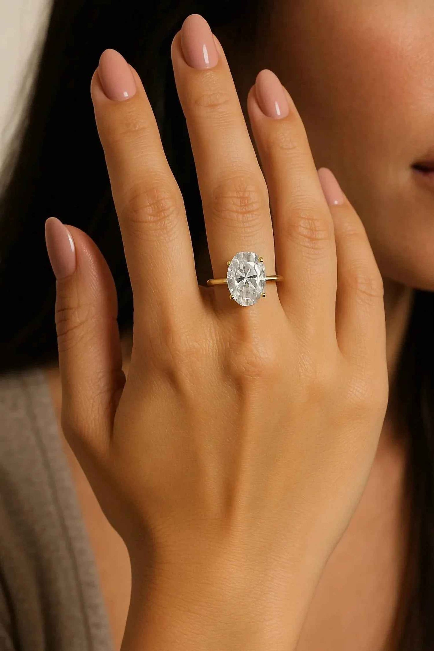 Women's Solitaire Oval Moissanite Ring