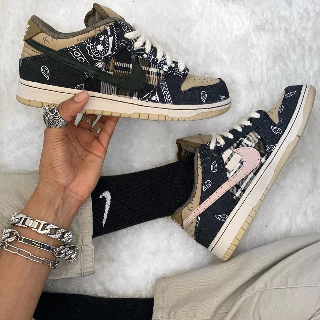 Travis Scott x SB Dunk Low QS 'Cactus Jack - Special Box