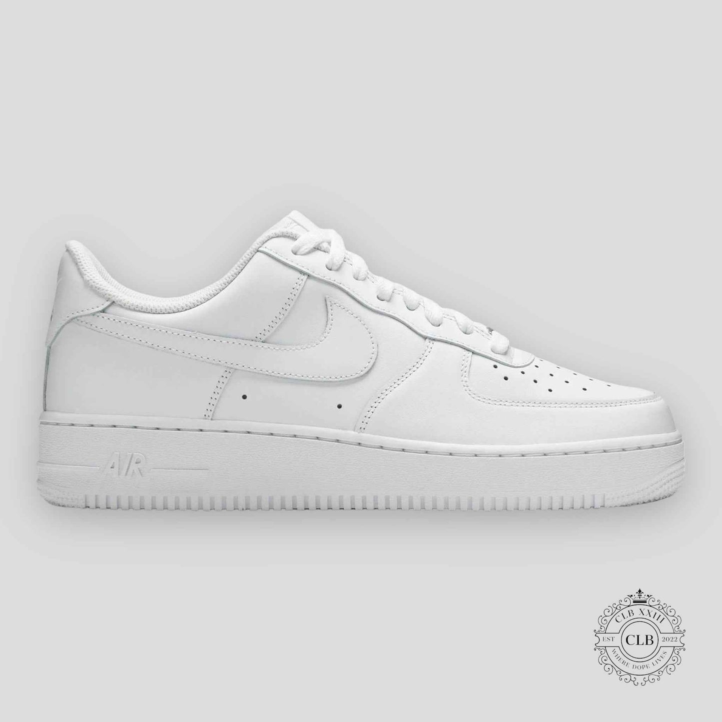 NIKE AIR FORCE 1 LOW “TRIPLE WHITE”