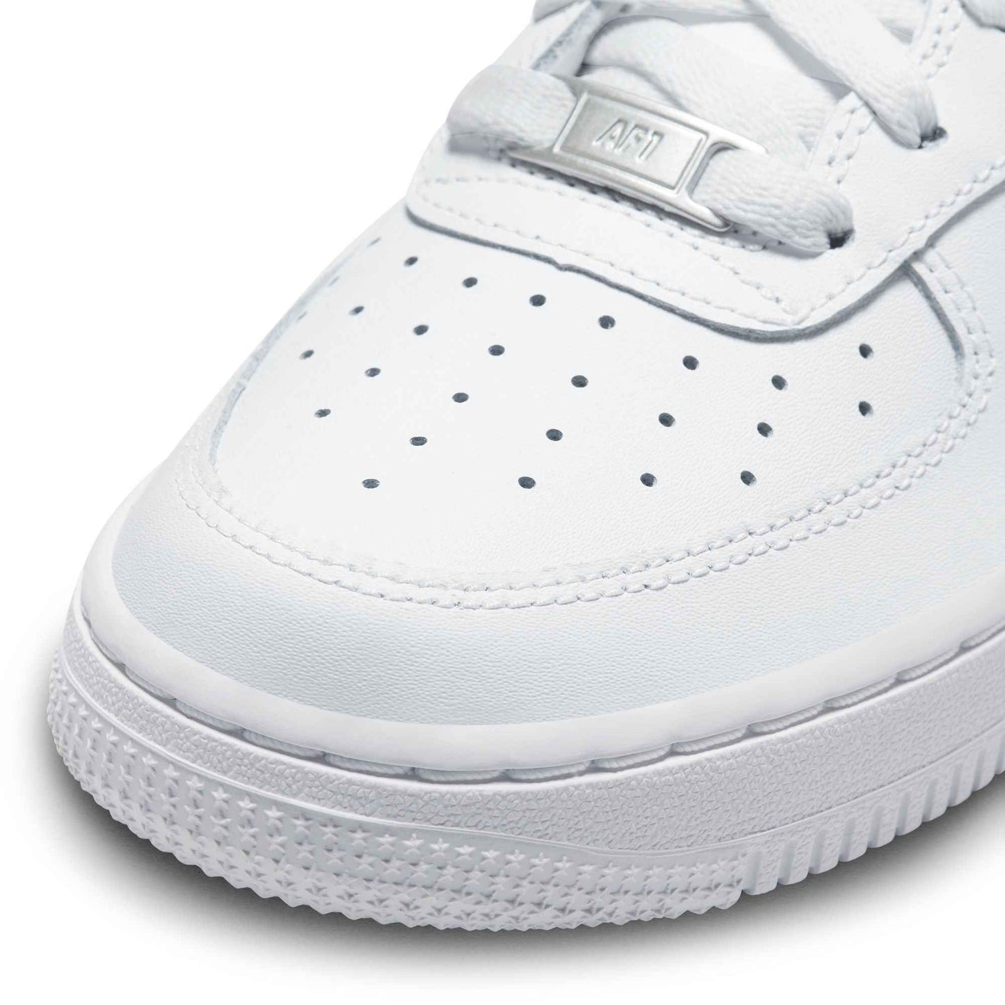 Nike Big Kids Air Force 1 LE – Triple White