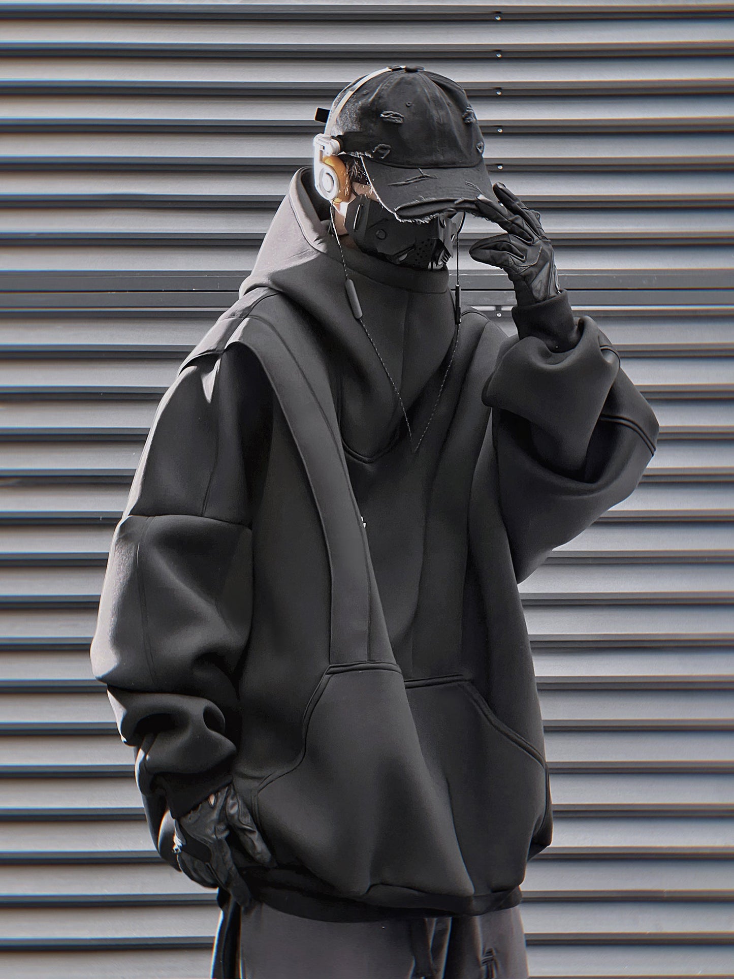 HiH50 Black Nexus Hoodie