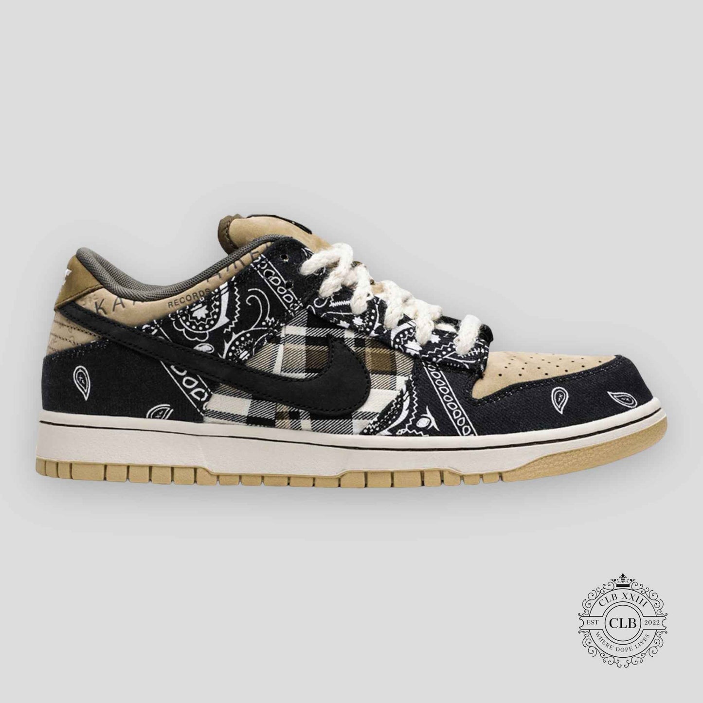 NIKE SB DUNK LOW X TRAVIS SCOTT (SPECIAL BOX)