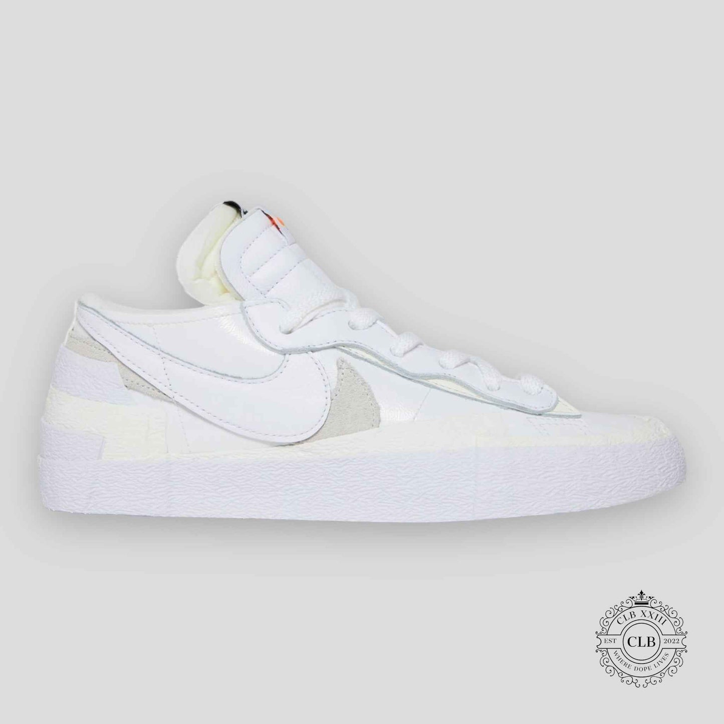 NIKE BLAZER LOW X SACAI "WHITE PATENT LEATHER"