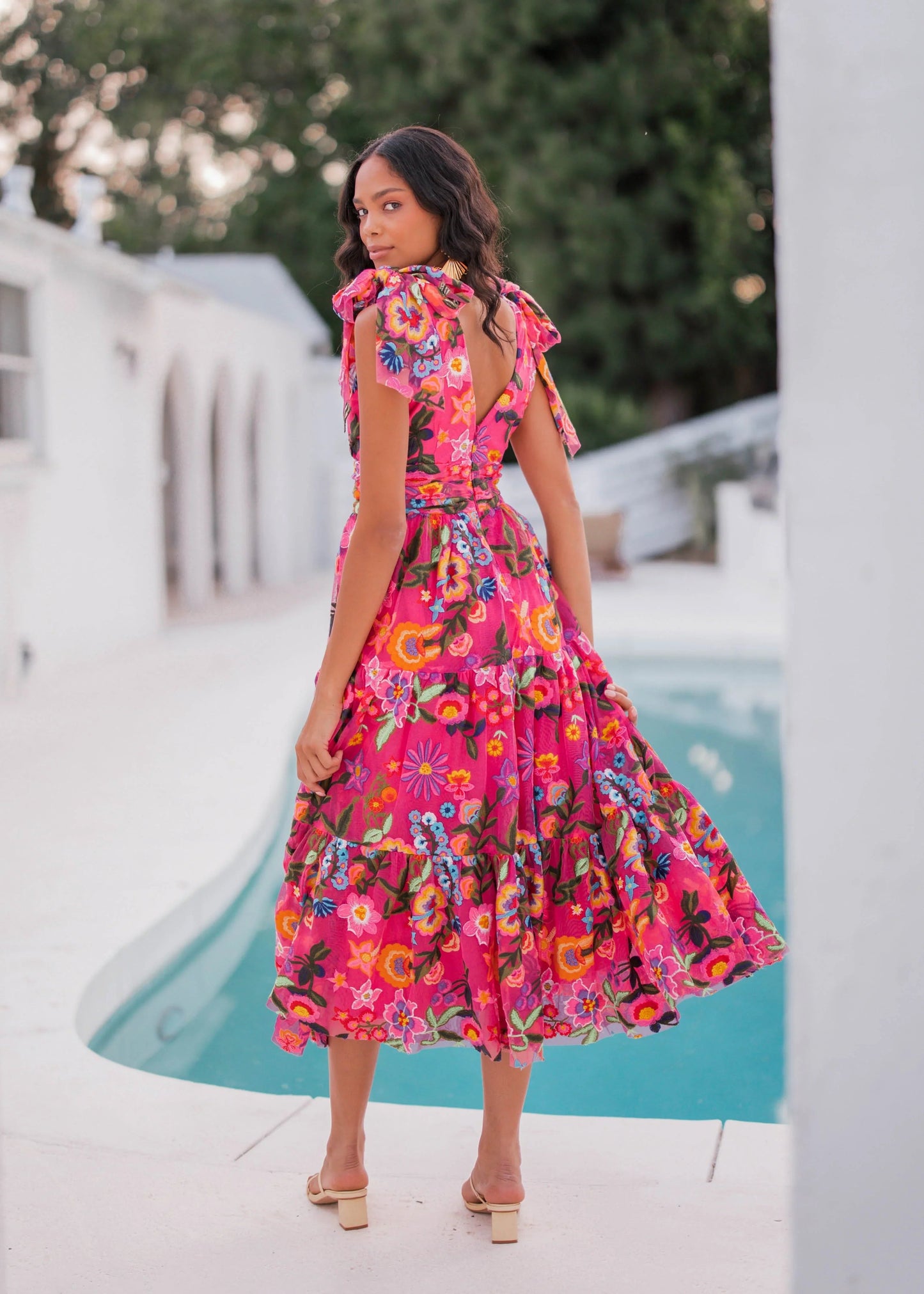 Hibiscus Sleeveless Empire Waist Midi Dress - JUSTLUXURY