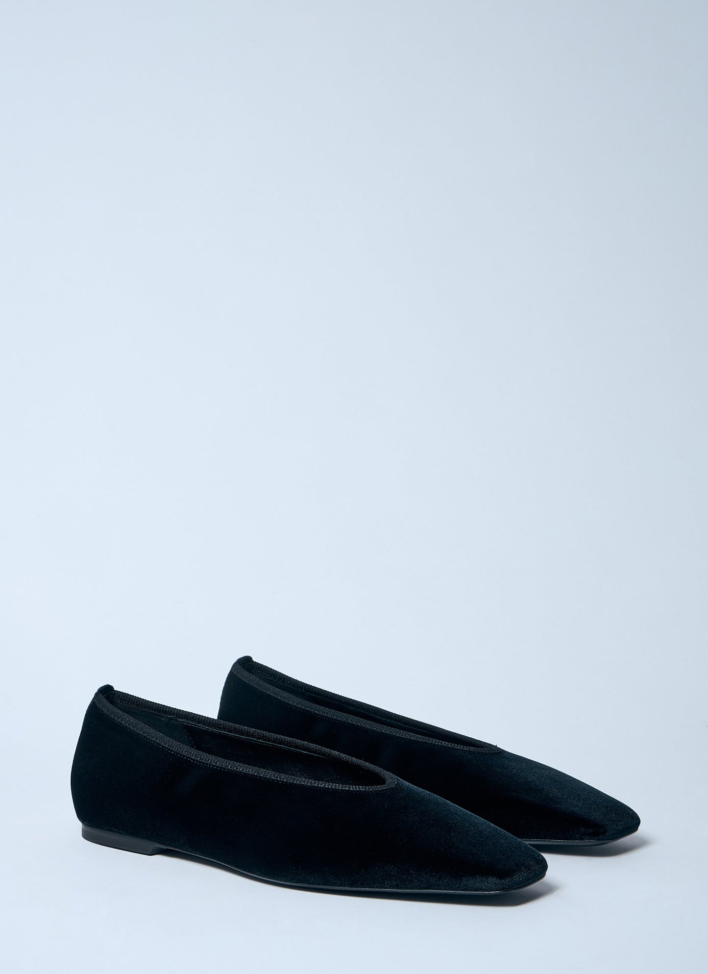 Toteme Women Minimalist Velvet Ballerina Flats