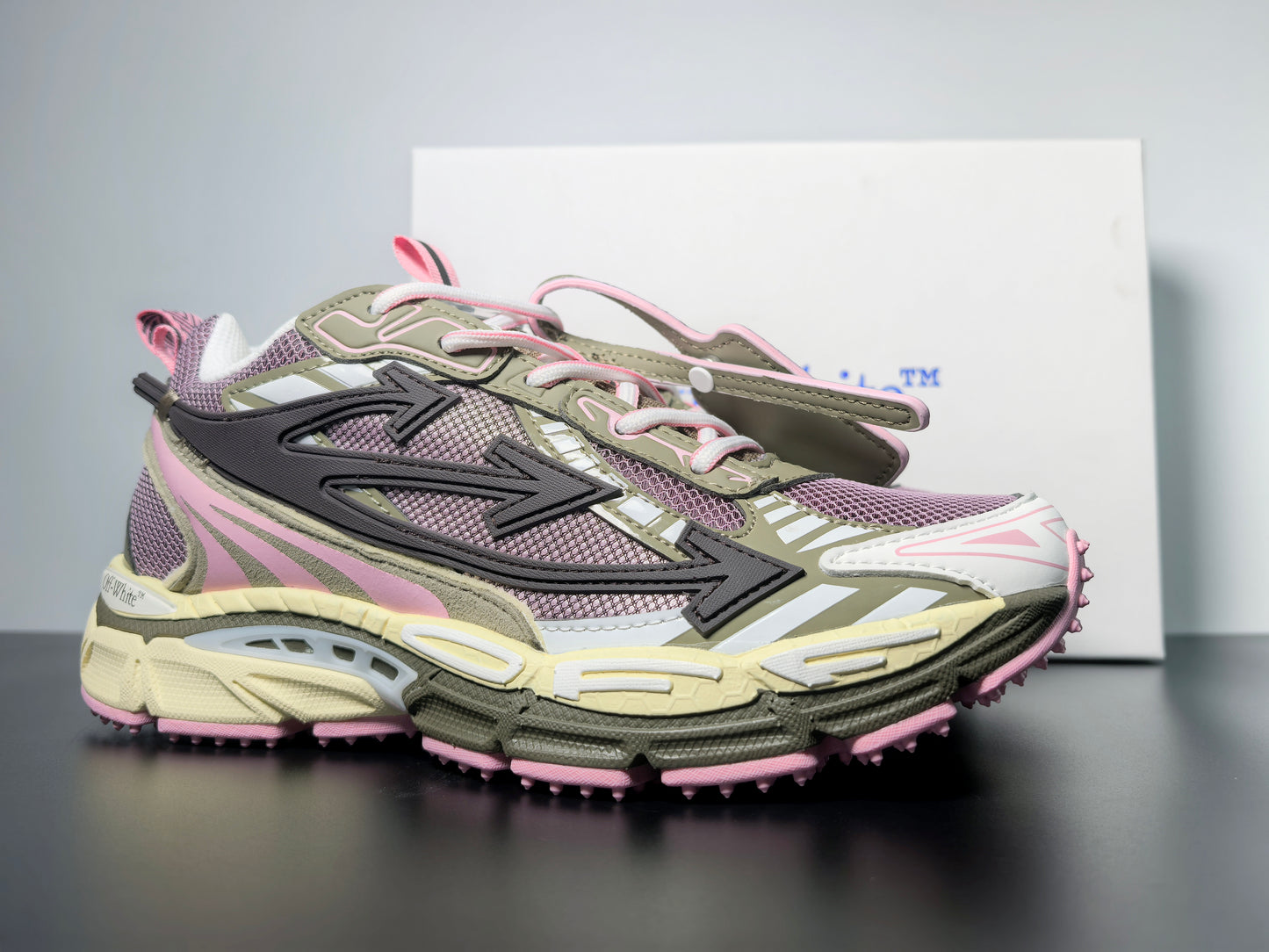 OFF-WHITE Ow Be Right Back