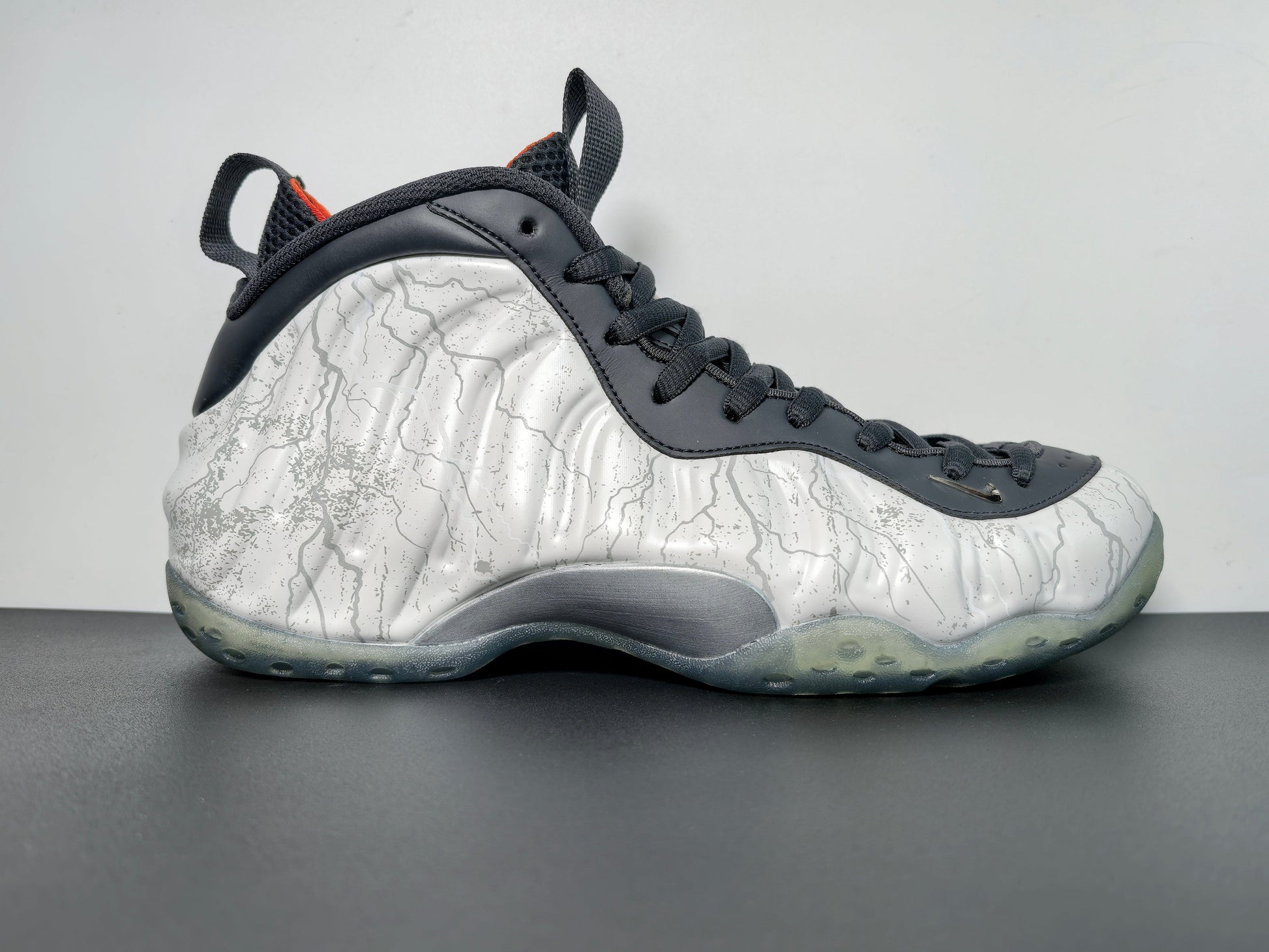 Air Foamposite One Premium “Armory Navy” AIR JORDAN