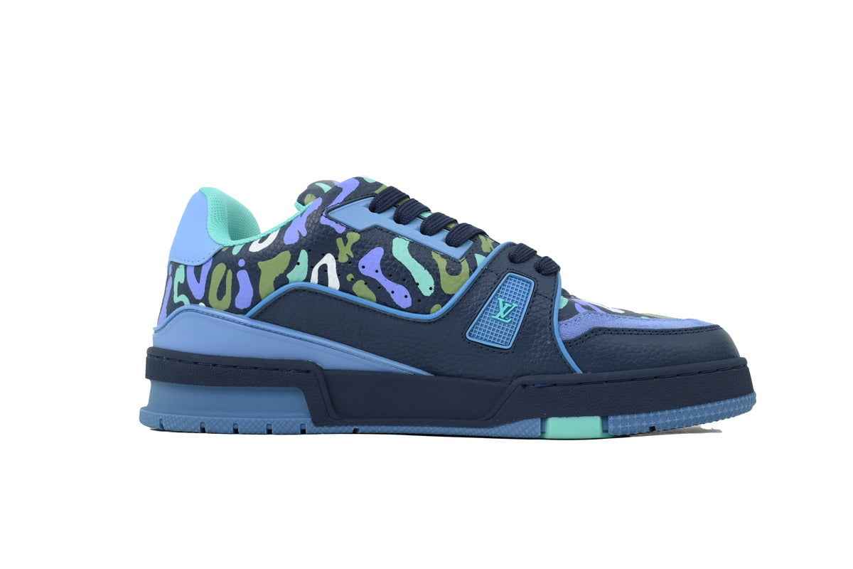 Monogram Arch Light Sneaker