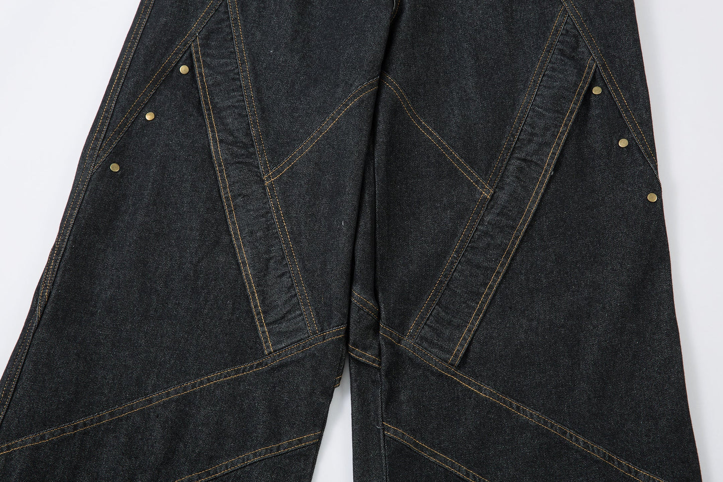 Minimal Panel Cut | Baggy Jeans
