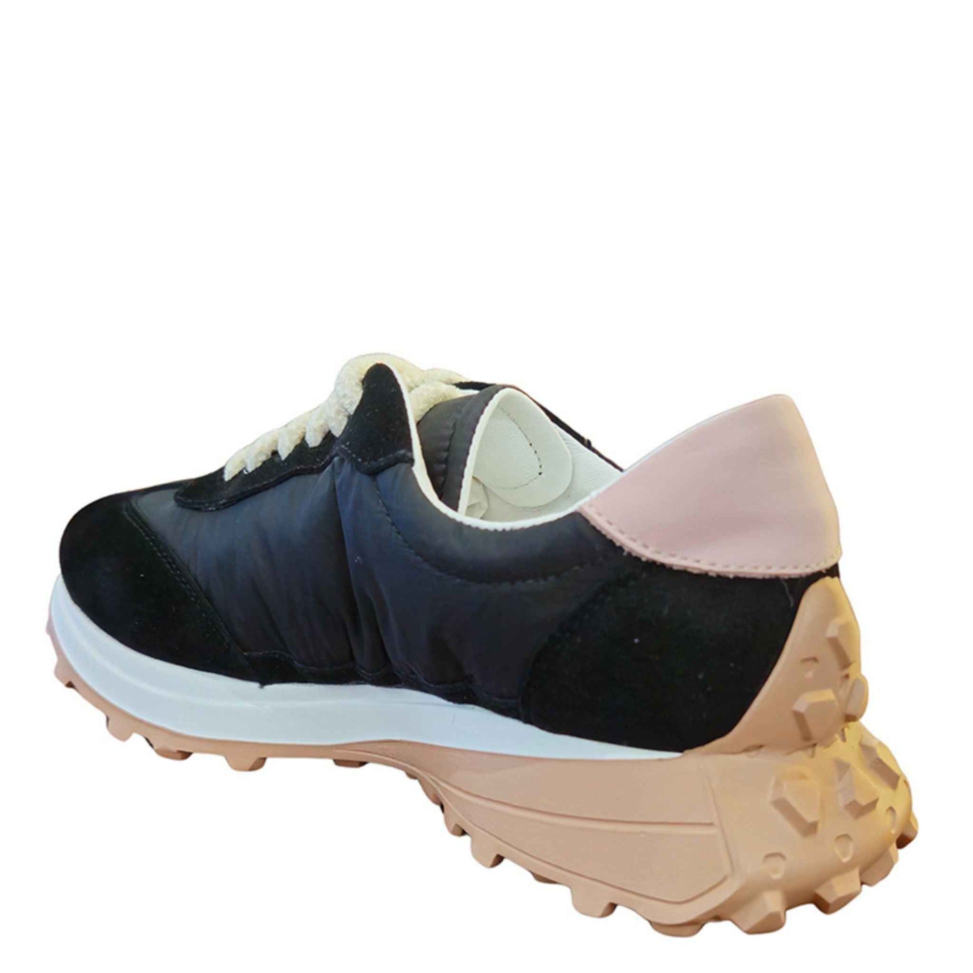 Black Star Jogger Sneaker