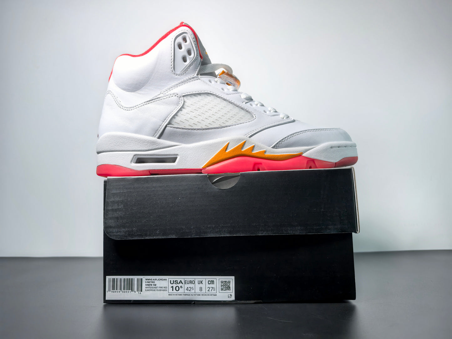 Air Jordan 5 “Sunset”