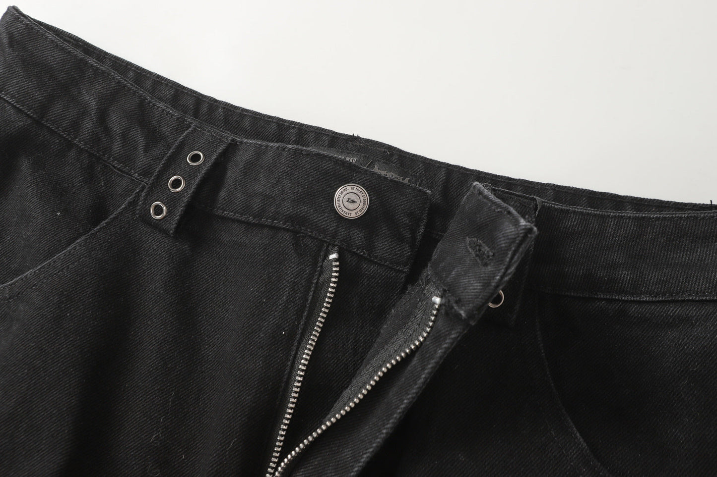 Two-Tone Fade Wash | Wide Jeans
