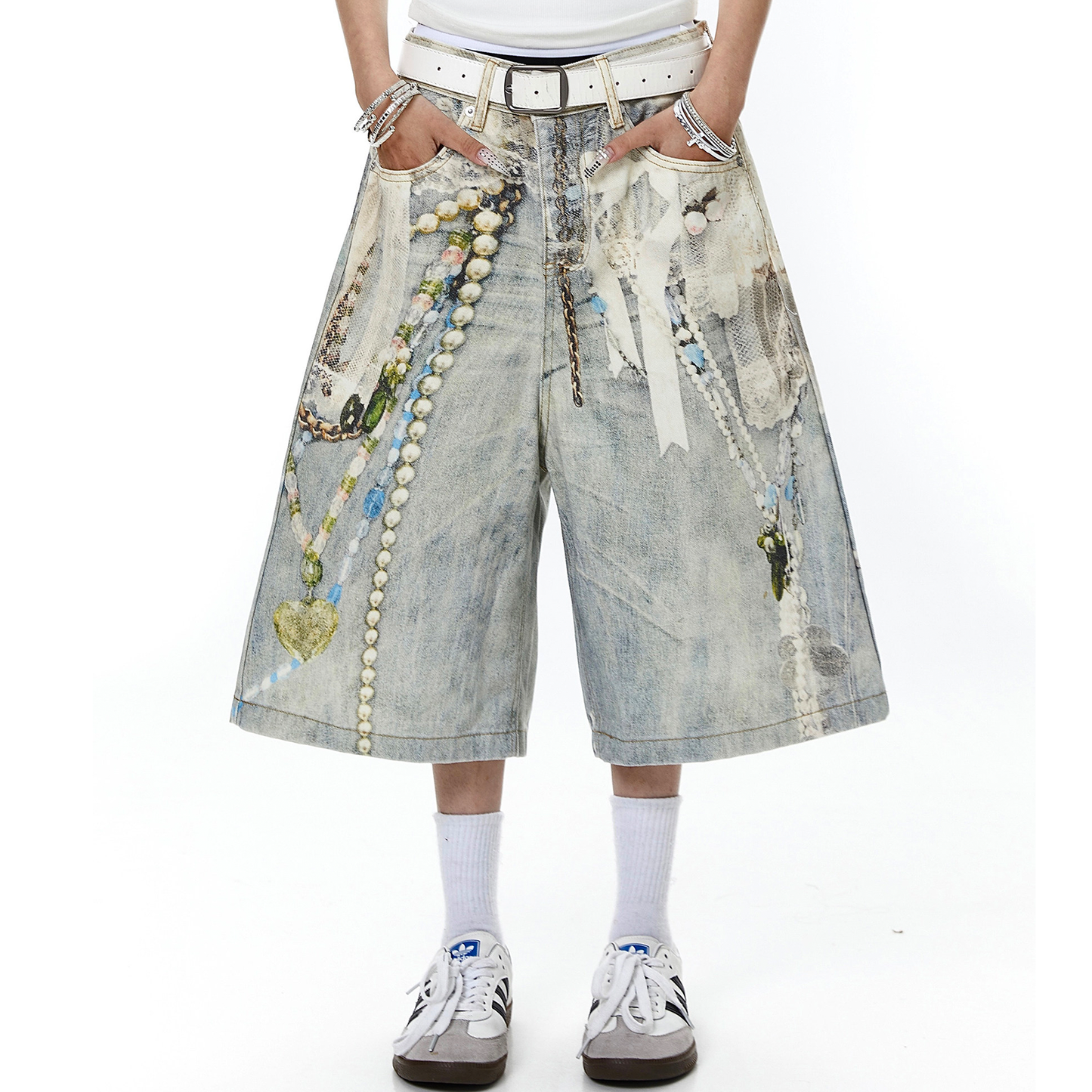 Jewelry Pearl Graphic Print 3D Effect Denim Shorts