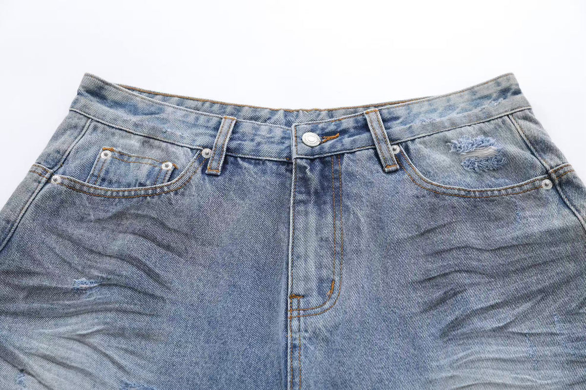 Distressed Washed  Wide-Leg Denim Jorts
