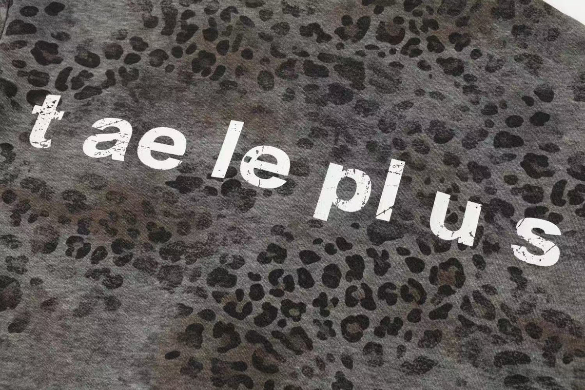 Vintage Leopard Print Graphic Zip-Up Hoodie