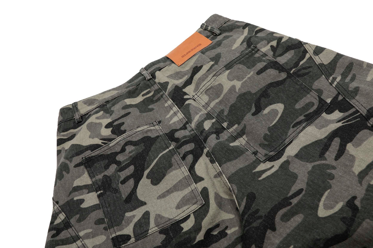 Camo Wide-Leg Knee-Length Jorts