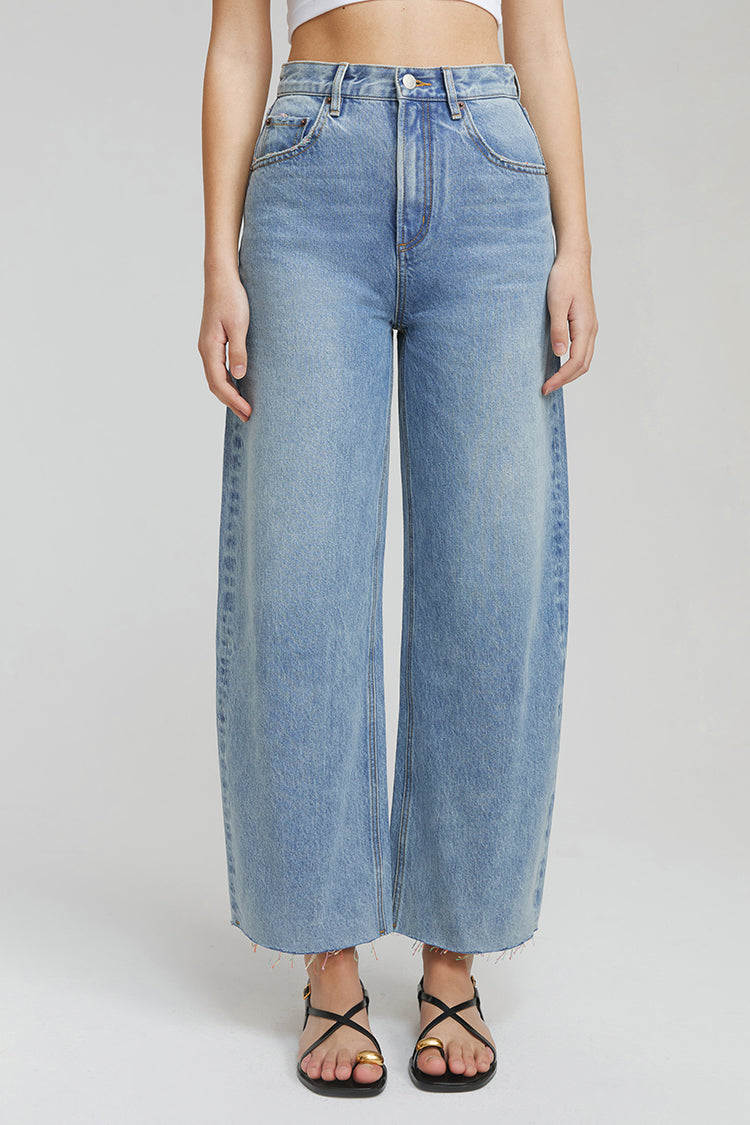 Moon Curve Raw Hem Crop Jeans HJ129 - JUSTLUXURY