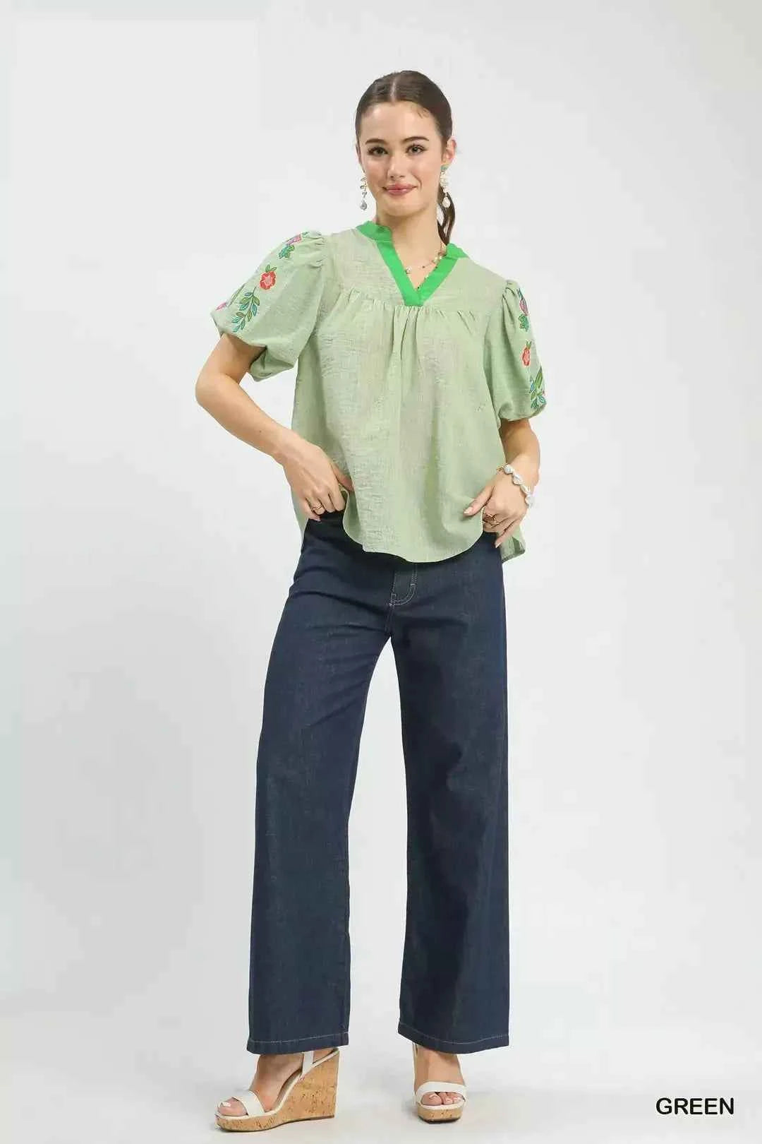 Umgee Embroidered Puff Sleeve Top