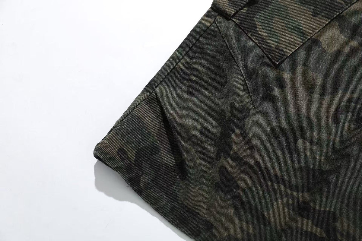 Camo Wide-Leg Knee-Length Jorts