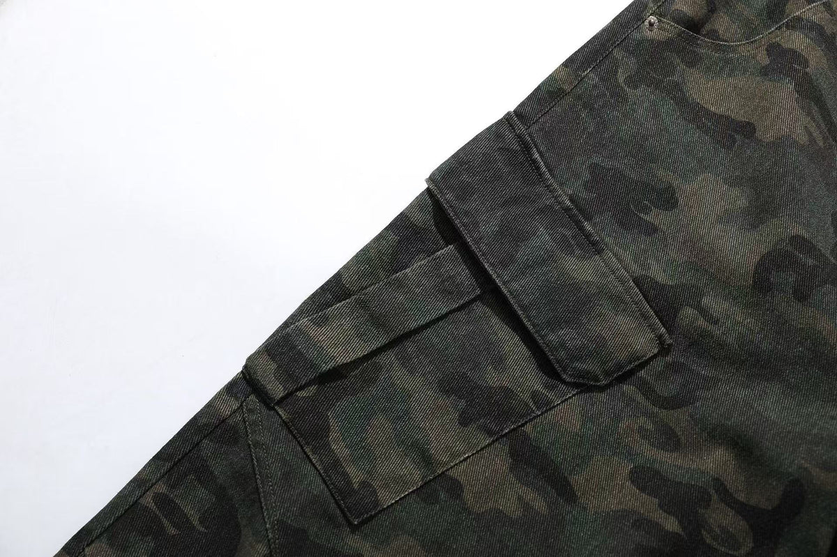 Camo Wide-Leg Knee-Length Jorts