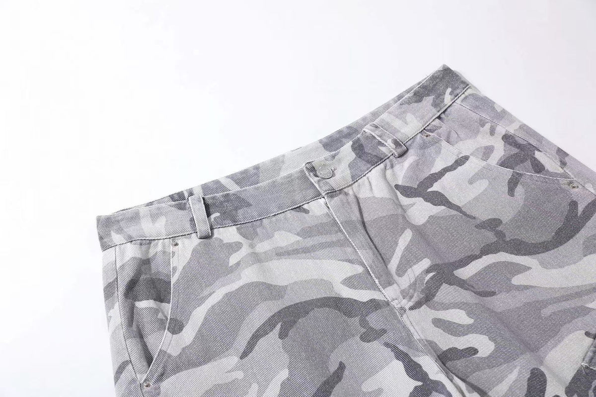 Snow Camo Wide-Leg Cargo Pants