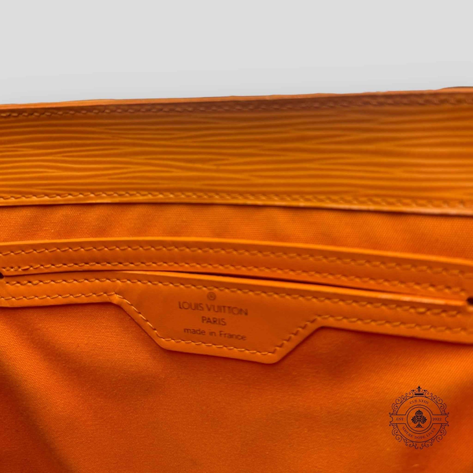 Louis Vuitton EPI Sac Plat PM Orange