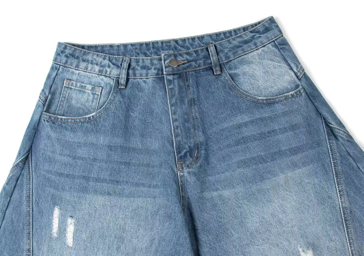 Wide-Leg Baggy Jeans