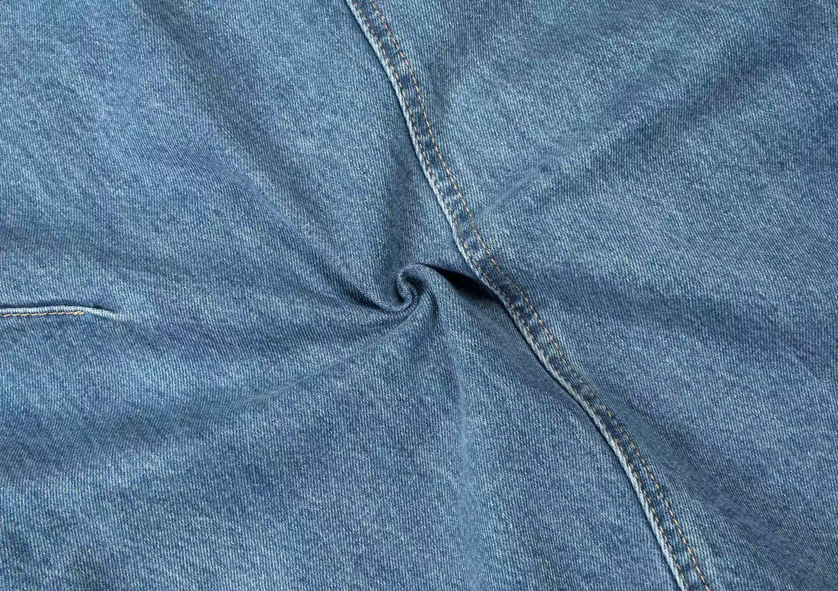 Wide-Leg Baggy Jeans