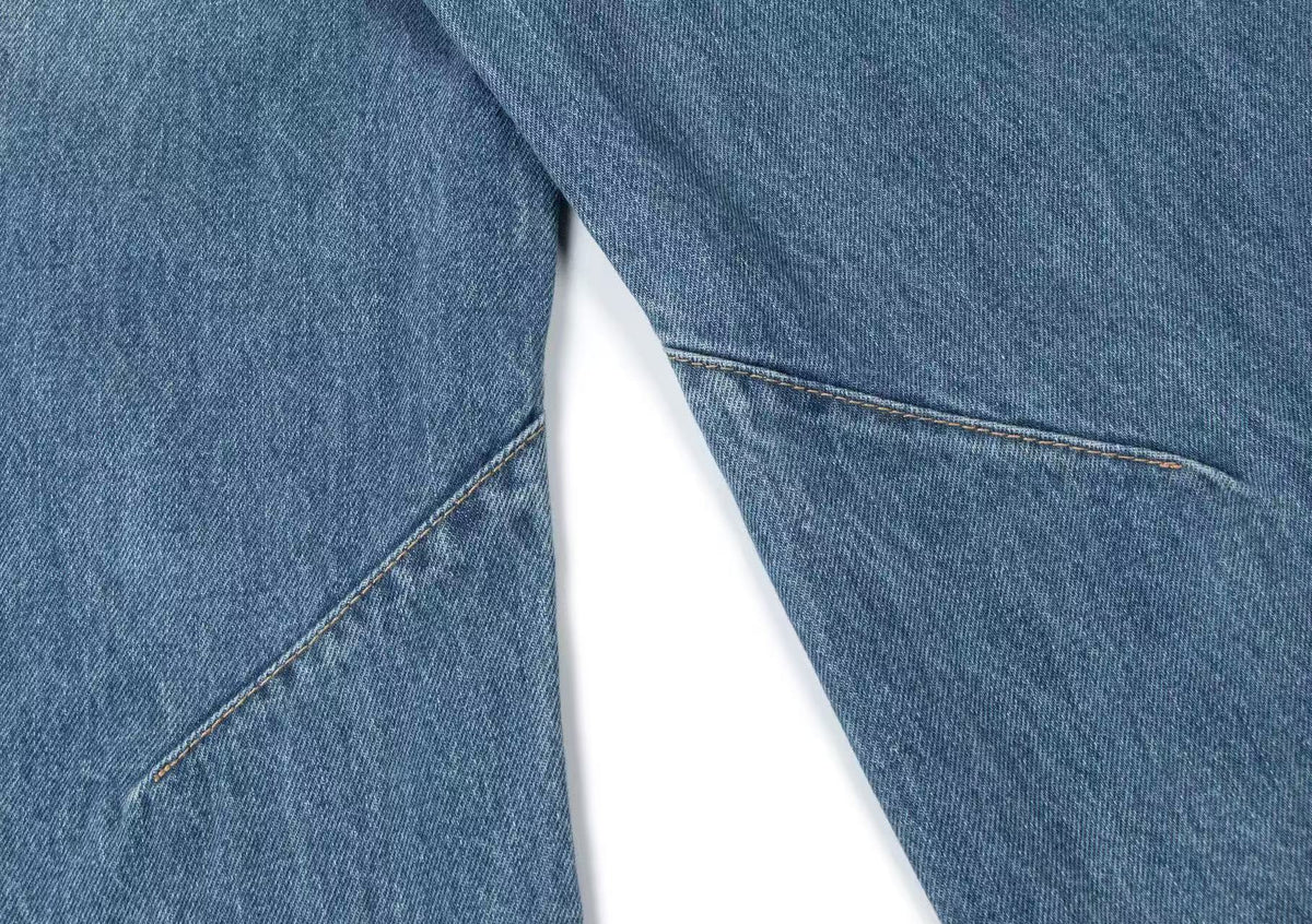 Wide-Leg Baggy Jeans