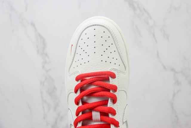 Custom SB Dunk Low x Supreme RM2308-230 SneakerNational