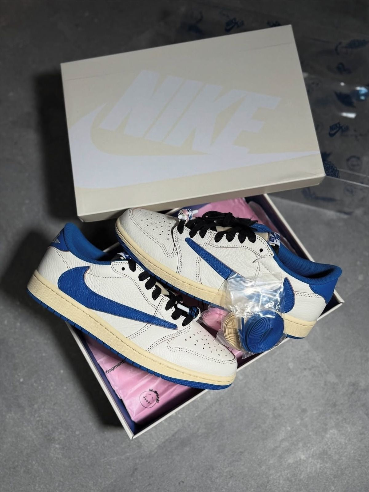 Air Jordan 1 x Travis Scott x Fragment Design DM7866-104