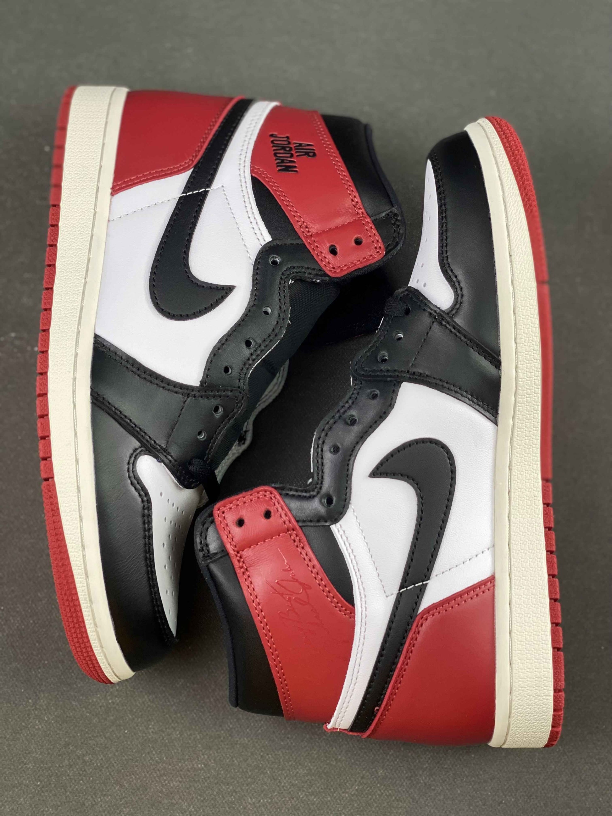 Custom Air Jordan 1 High OG“Black Toe Reimagined” SneakerNational