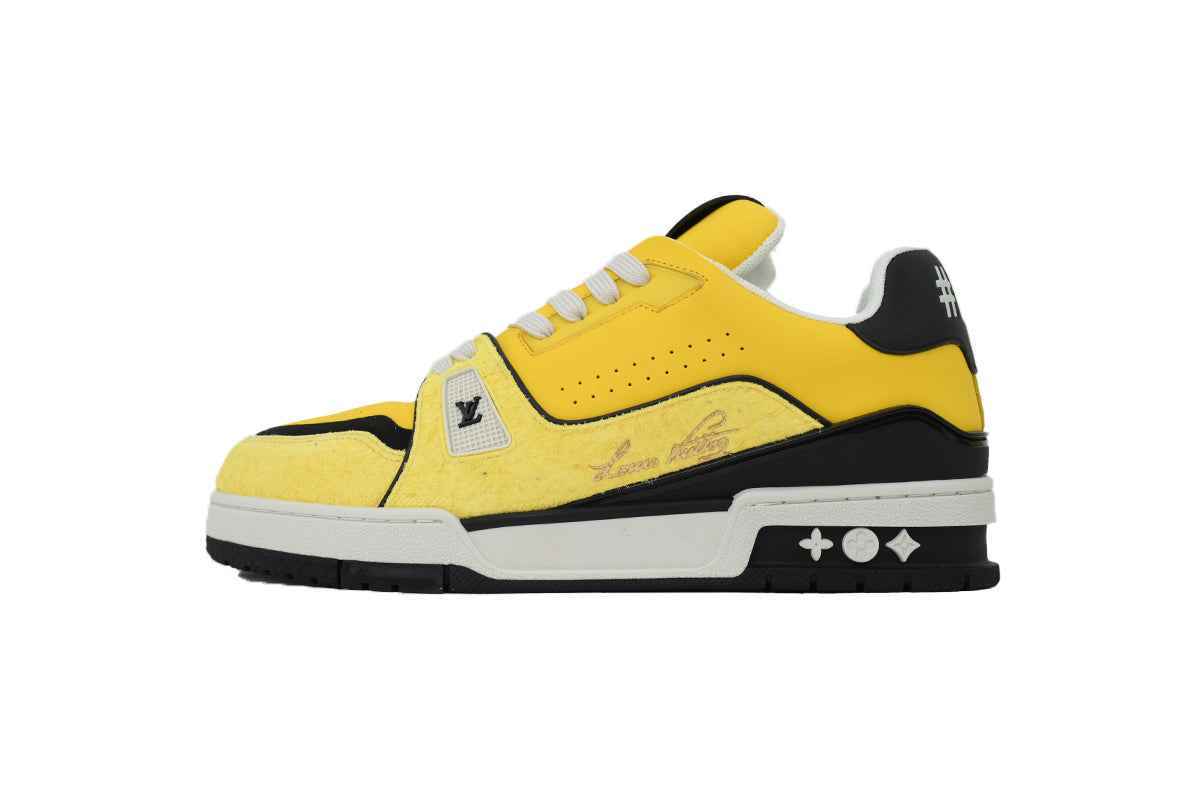 Monogram Arch Light Sneaker