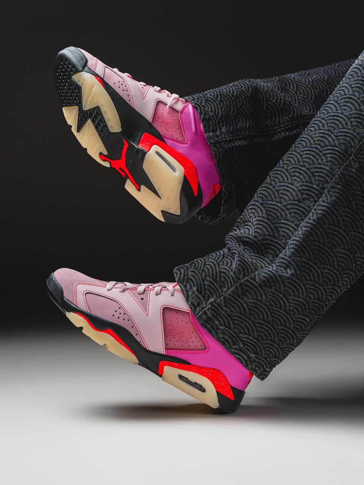 Air Jordan 6 Awake