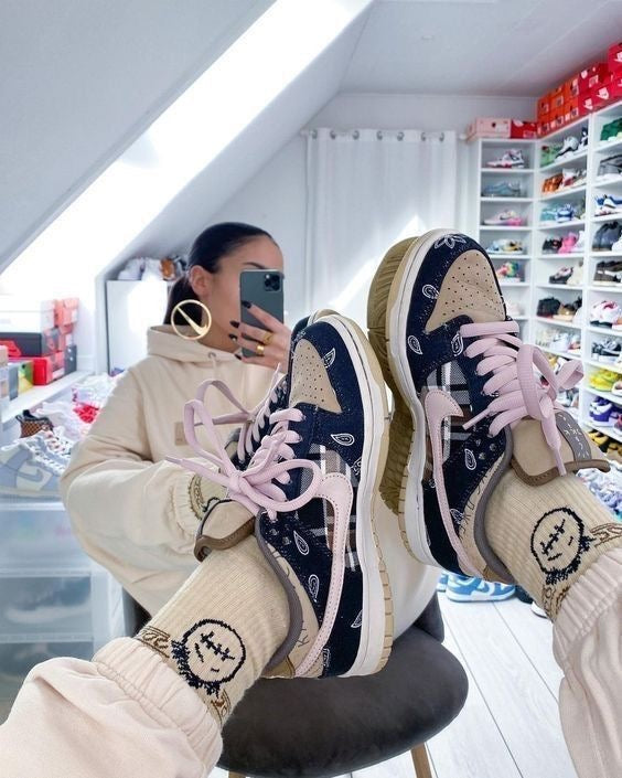 Travis Scott x SB Dunk Low QS 'Cactus Jack - Special Box