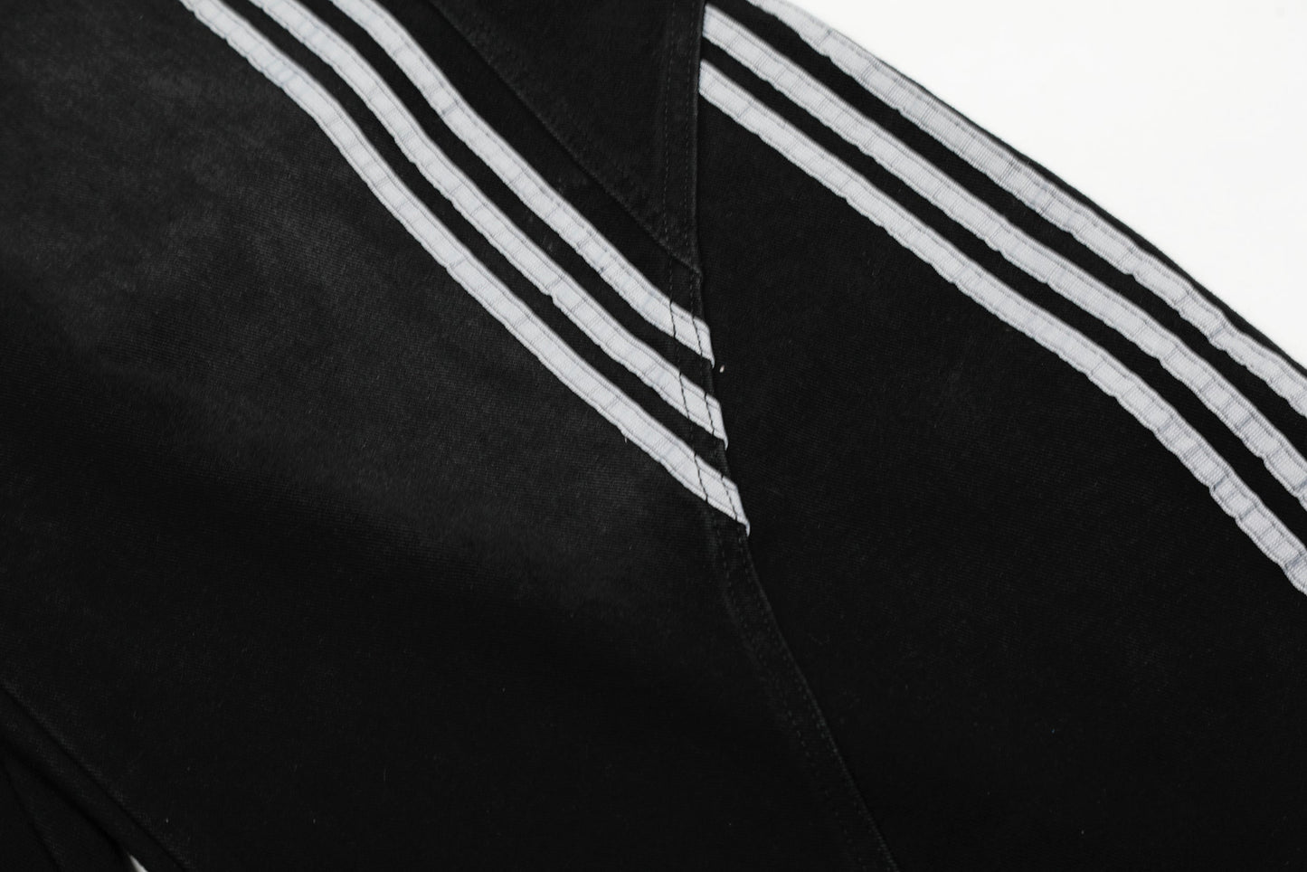 Striped Stitching | Washed Barrel Jeans