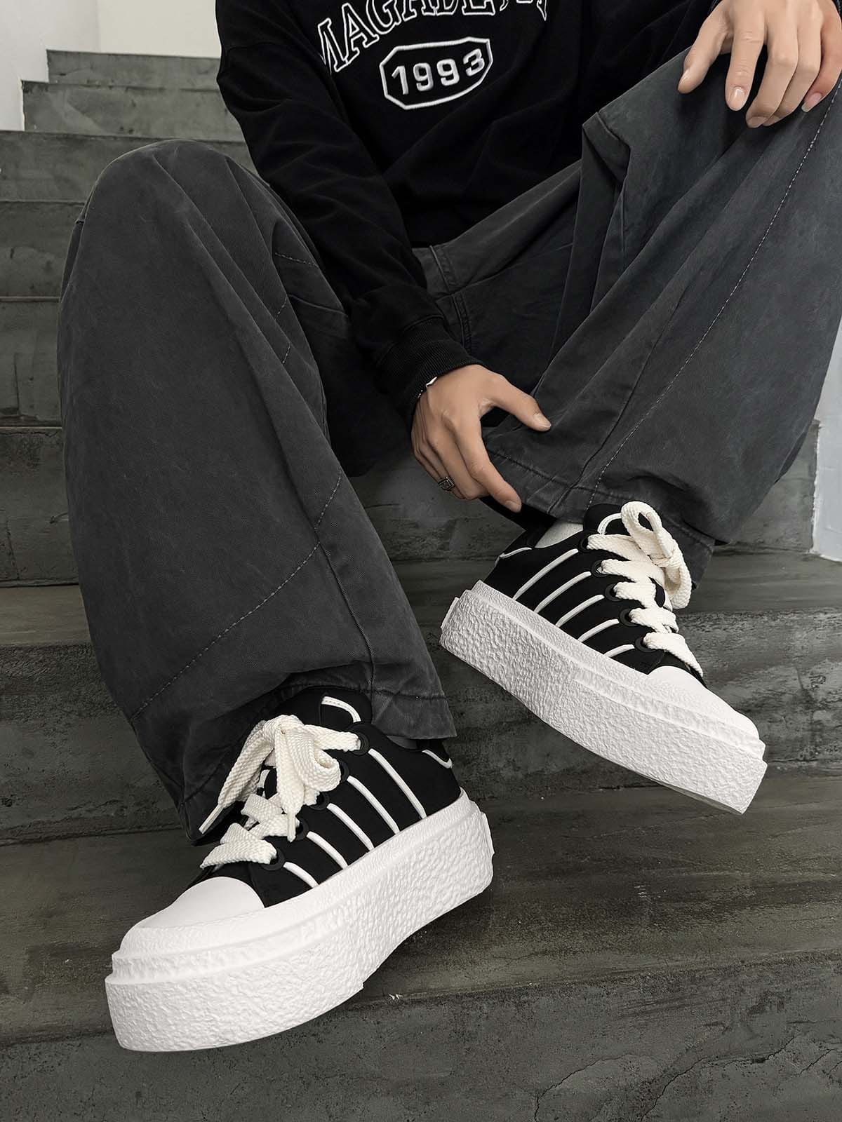 Sneakers Round Toe
