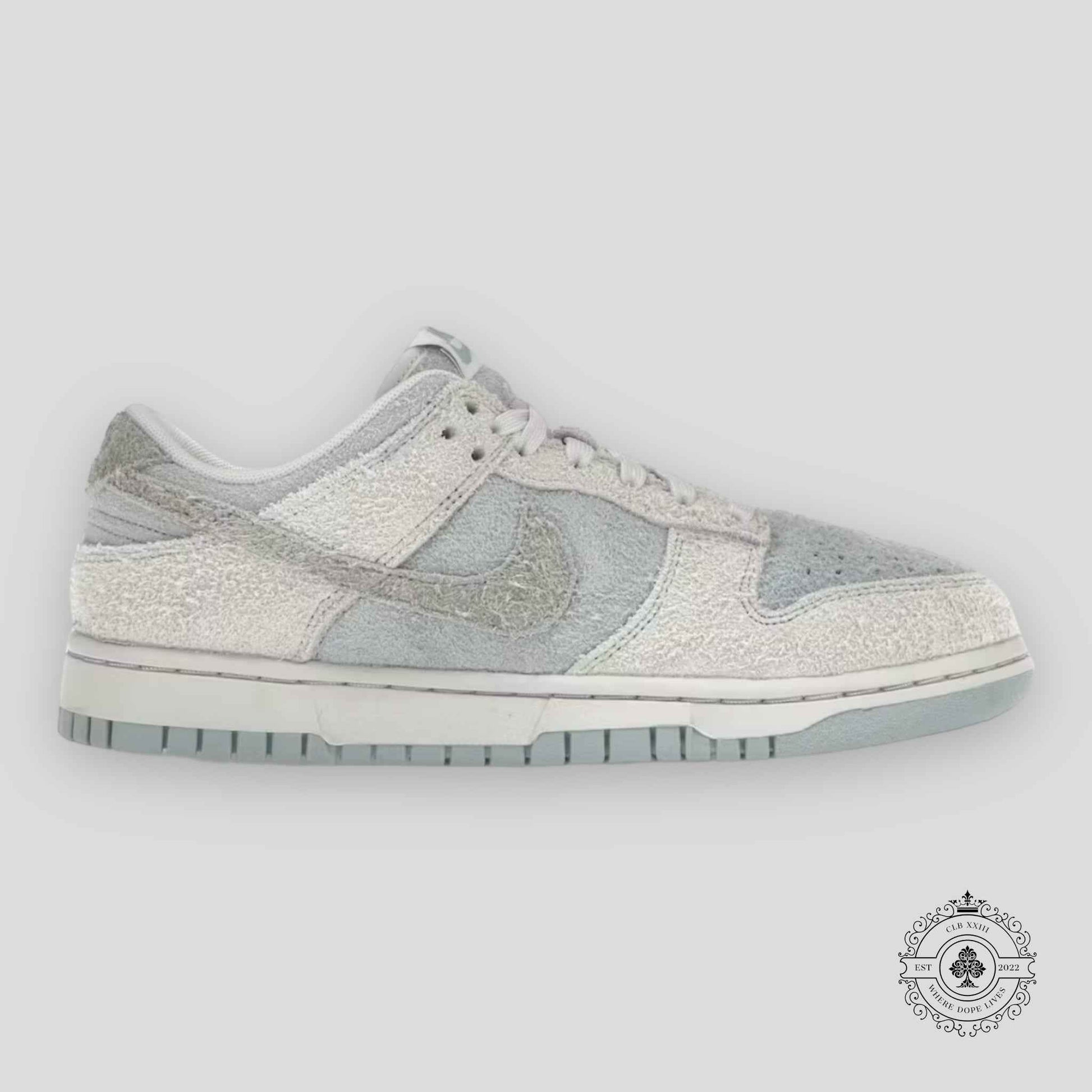 Nike Dunk Low W Light Armory Blue Photon Dust