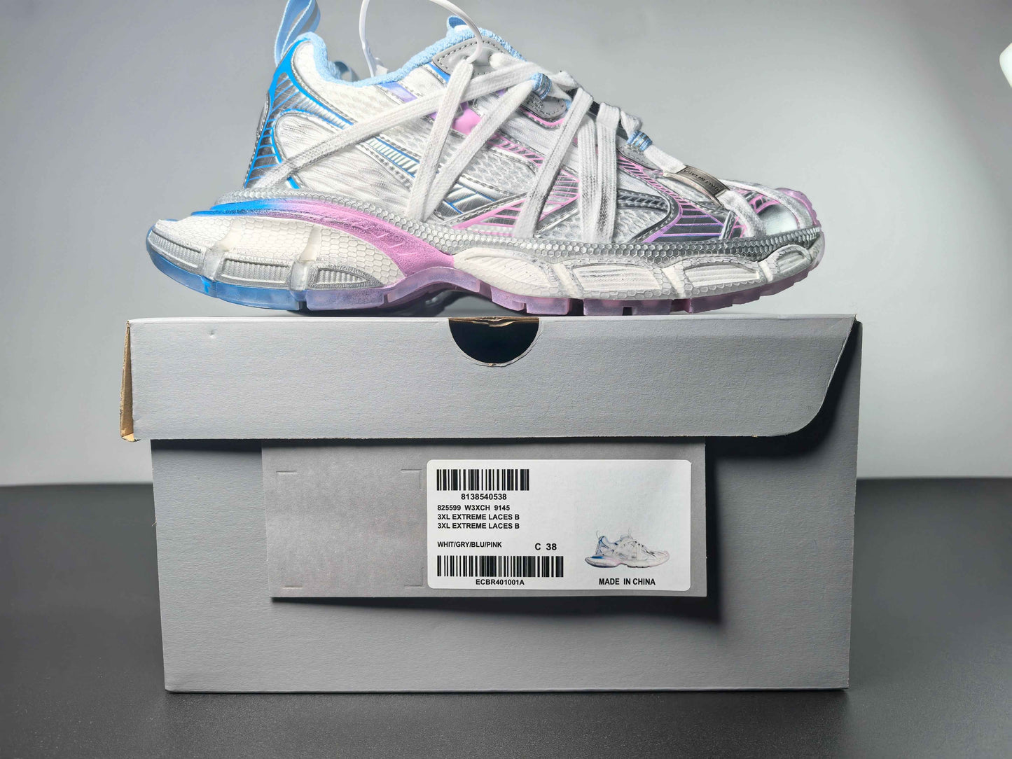 Balenciaga Runner 3XL Extreme Lace 02 balenciaga
