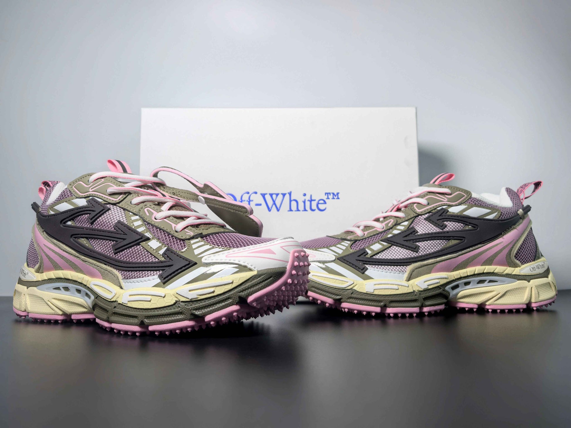 OFF-WHITE Ow Be Right Back