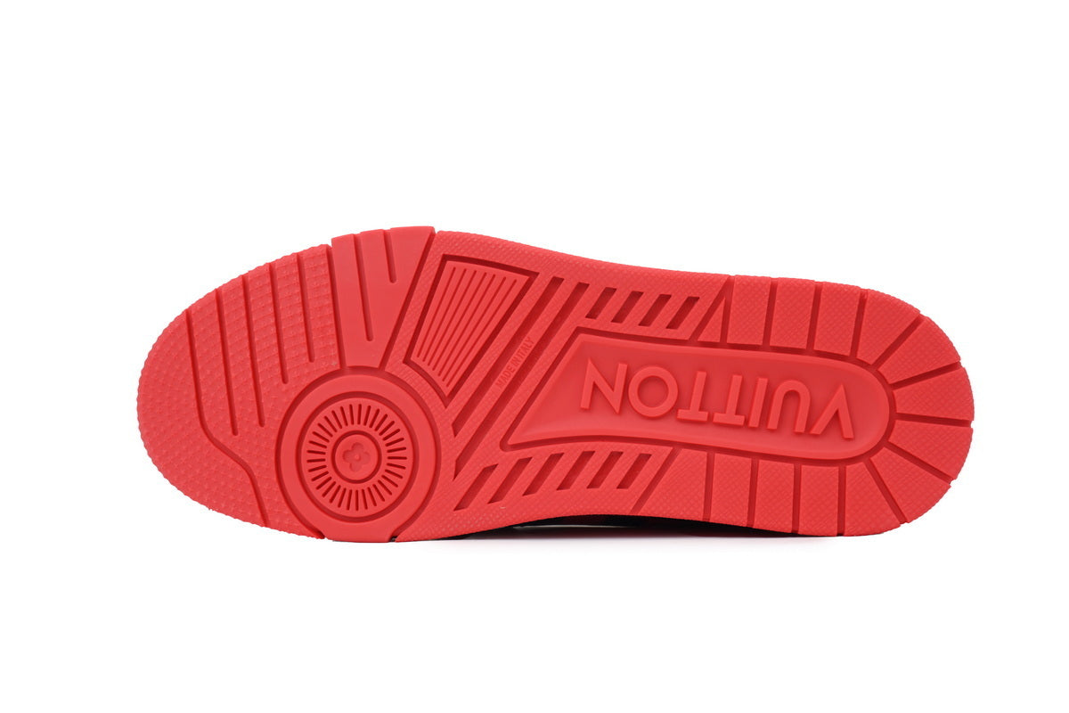 Monogram Arch Light Sneaker Wolvess