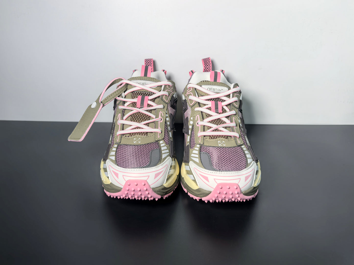 OFF-WHITE Ow Be Right Back