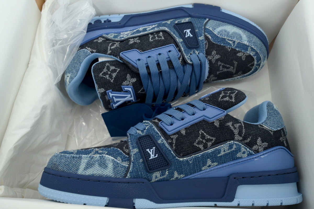Monogram Louis ARCH Light Sneaker louis vuitton