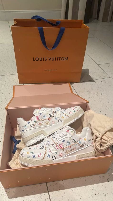 Monogram Louis ARCH Light Sneaker louis vuitton