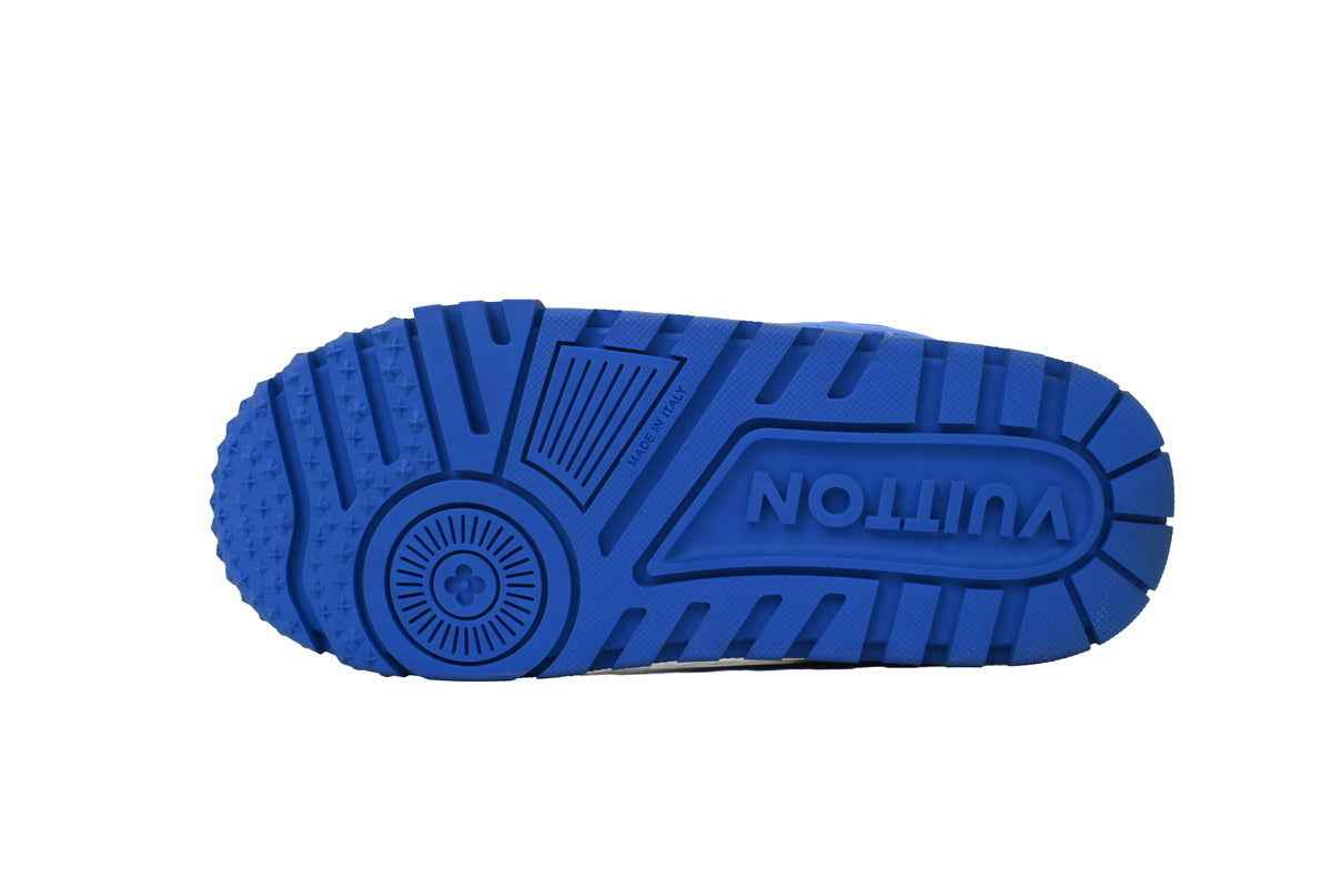 Monogram Arch Light Sneaker