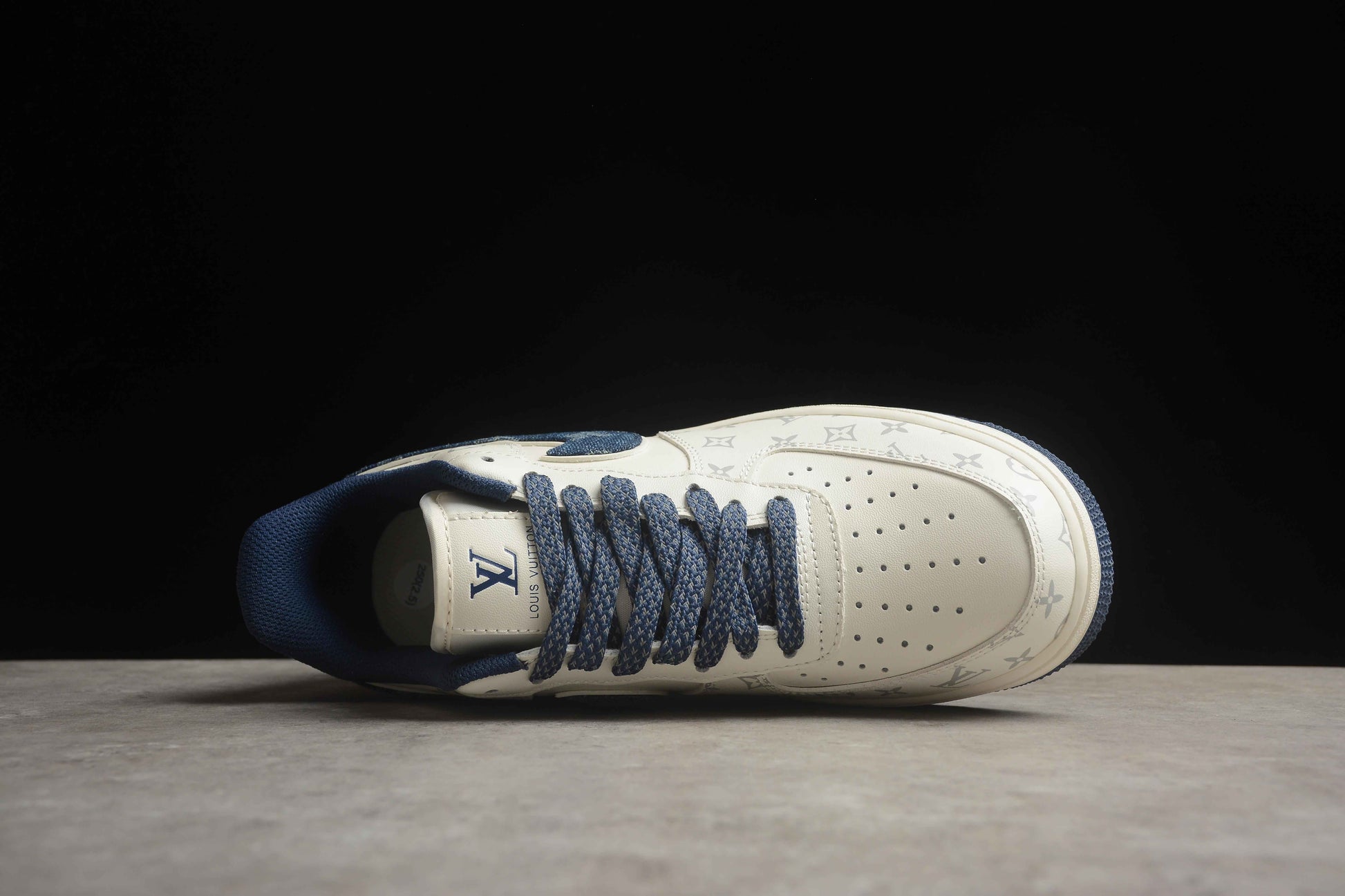 Custom Air Force 1 x LV LU0251-133 SneakerNational