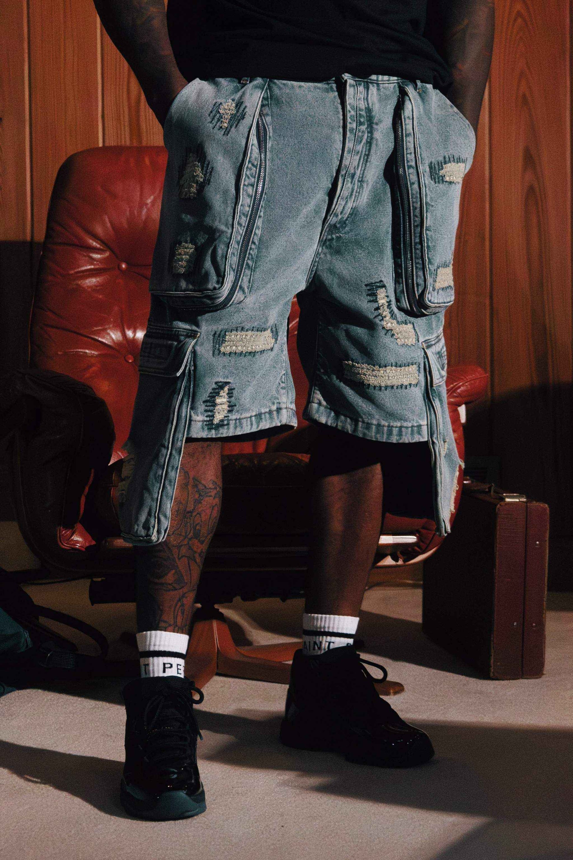 Jazzy Ripped Denim Short