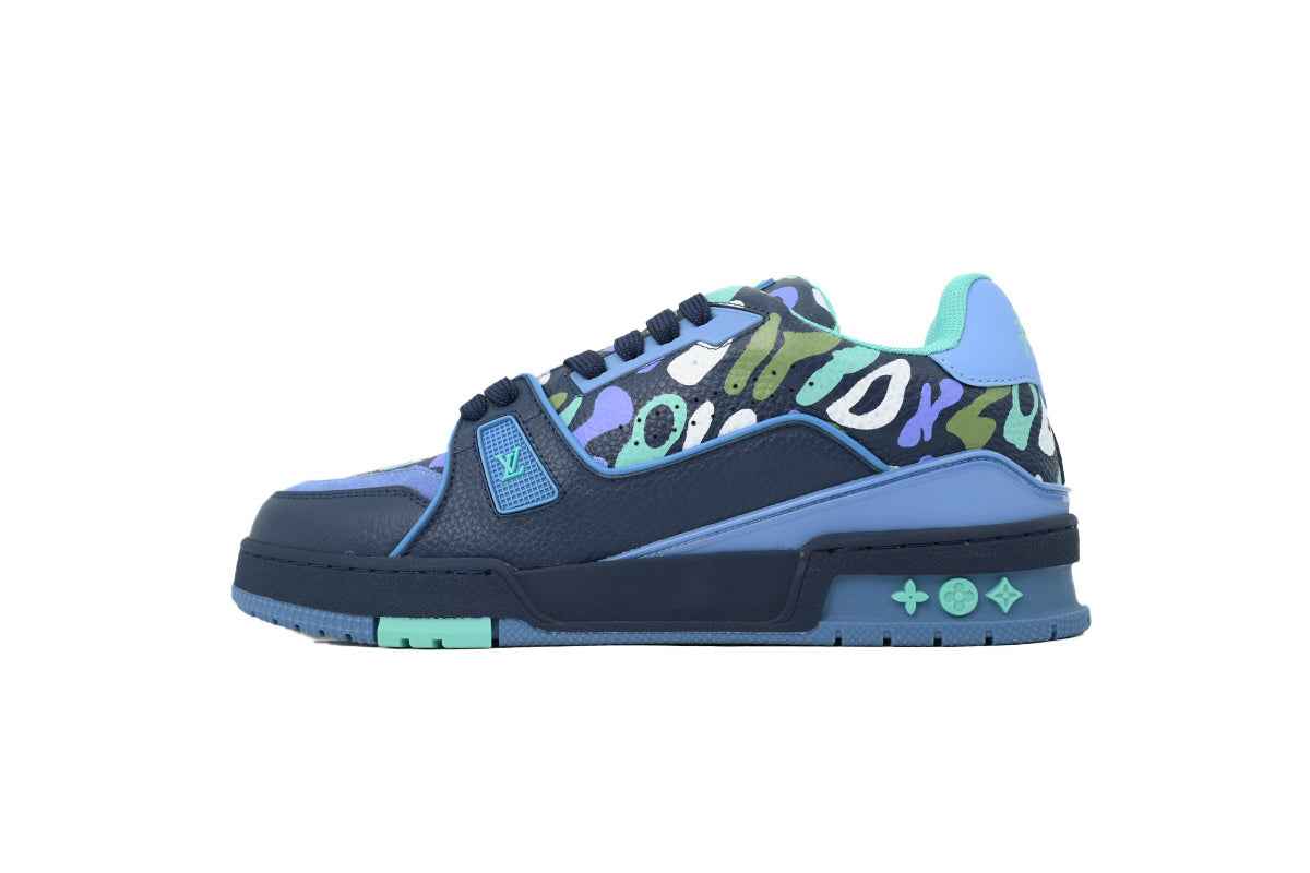 Monogram Arch Light Sneaker