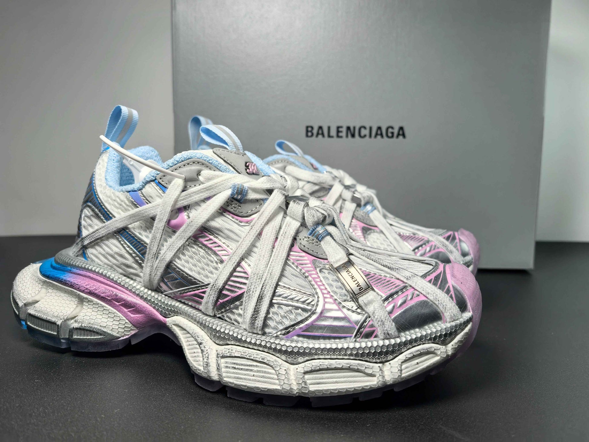 Balenciaga Runner 3XL Extreme Lace 02 balenciaga